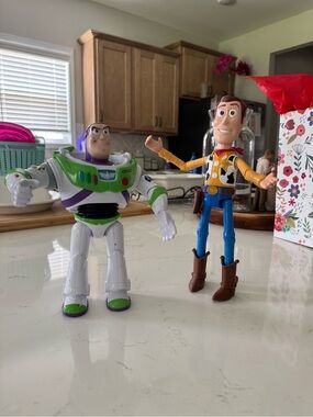 Toy Story Buzz Lightyear & Woody Action Figures - White, Green, Blue, Brown